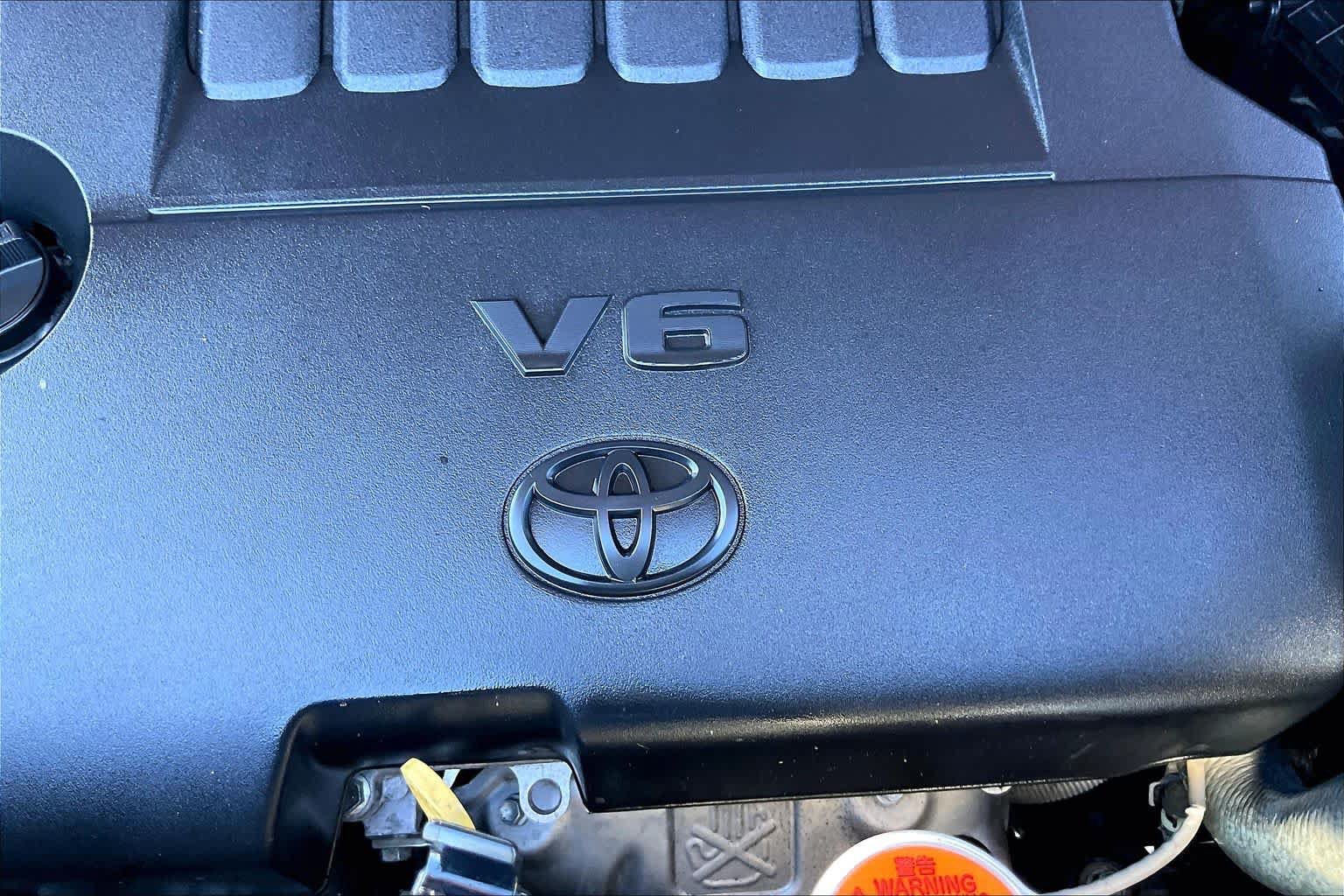 Used 2016 Toyota Highlander Limited FWD image 33