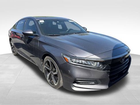 Used 2019 Honda Accord Sport image 2