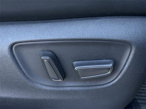 Used 2021 Toyota Highlander XSE image 30