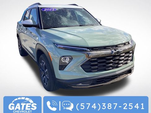 Used 2025 Chevrolet TrailBlazer ACTIV w/ Convenience Package image 1