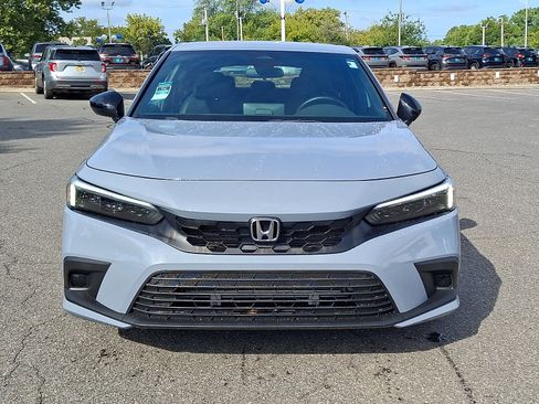 Used 2024 Honda Civic Sport image 2