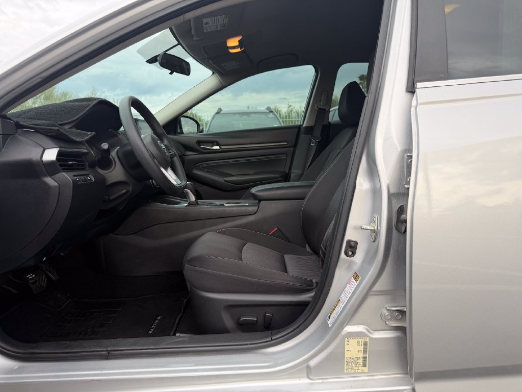 Used 2020 Nissan Altima 2.5 S FWD image 5