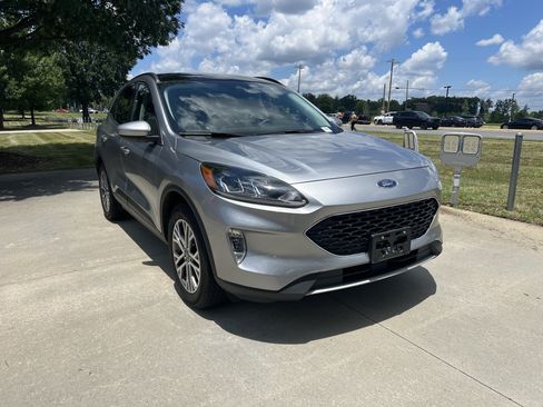 Used 2022 Ford Escape SEL AWD/4WD image 2