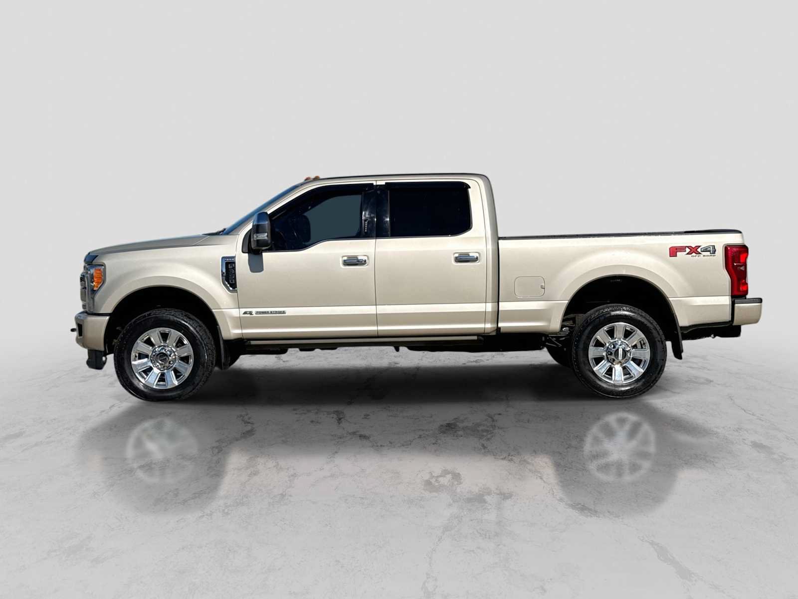 Used 2017 Ford F350 Platinum w/ Platinum Ultimate Package AWD/4WD image 3