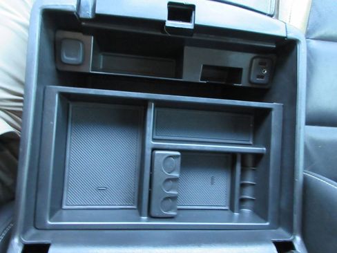 Used 2019 Chevrolet Tahoe LT image 30