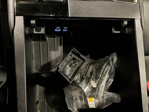 Used 2024 Toyota Tundra Limited image 17