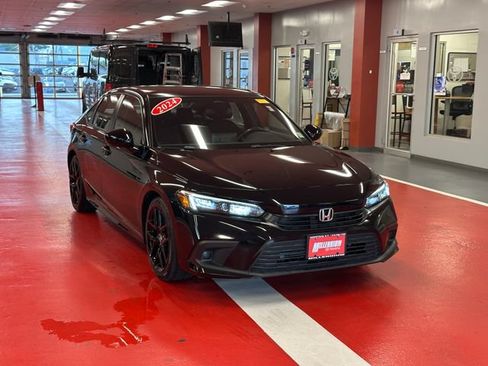 Used 2024 Honda Civic Sport image 2