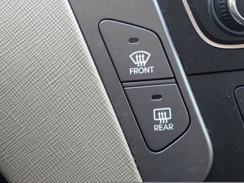 Used 2018 Hyundai Santa Fe Sport w/ 2.4L Value Package 02 FWD image 34