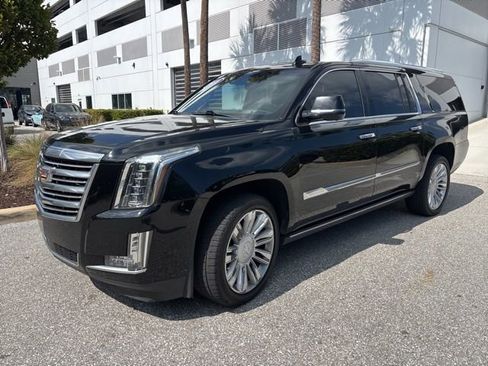 Used 2018 Cadillac Escalade ESV Platinum image 4