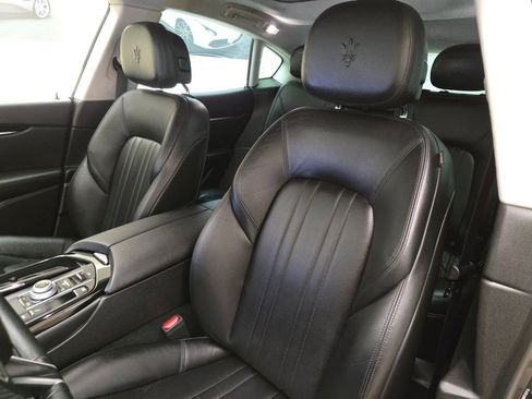 Certified 2022 Maserati Levante GT AWD/4WD image 32