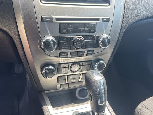 Used 2012 Ford Fusion SE FWD image 27
