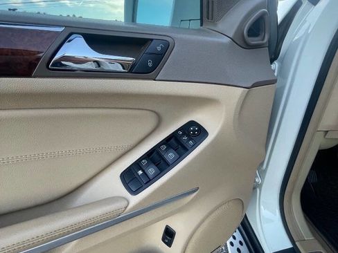 Used 2011 Mercedes-Benz ML 350 4MATIC image 13