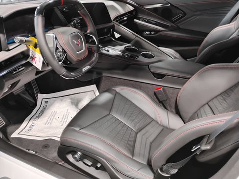 New 2026 Chevrolet Corvette Z06 w/ Z07 Performance Package image 2