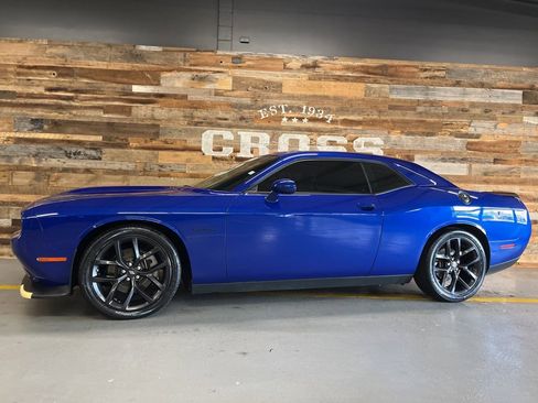 Used 2022 Dodge Challenger R/T w/ Blacktop Package image 19