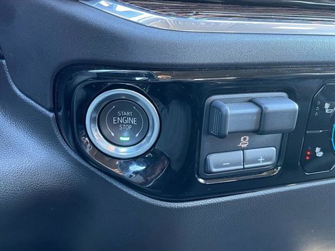 Used 2024 GMC Sierra 1500 Elevation image 15