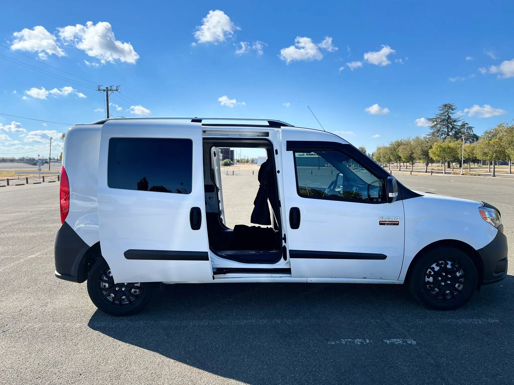 Used 2021 RAM ProMaster City Tradesman FWD image 20