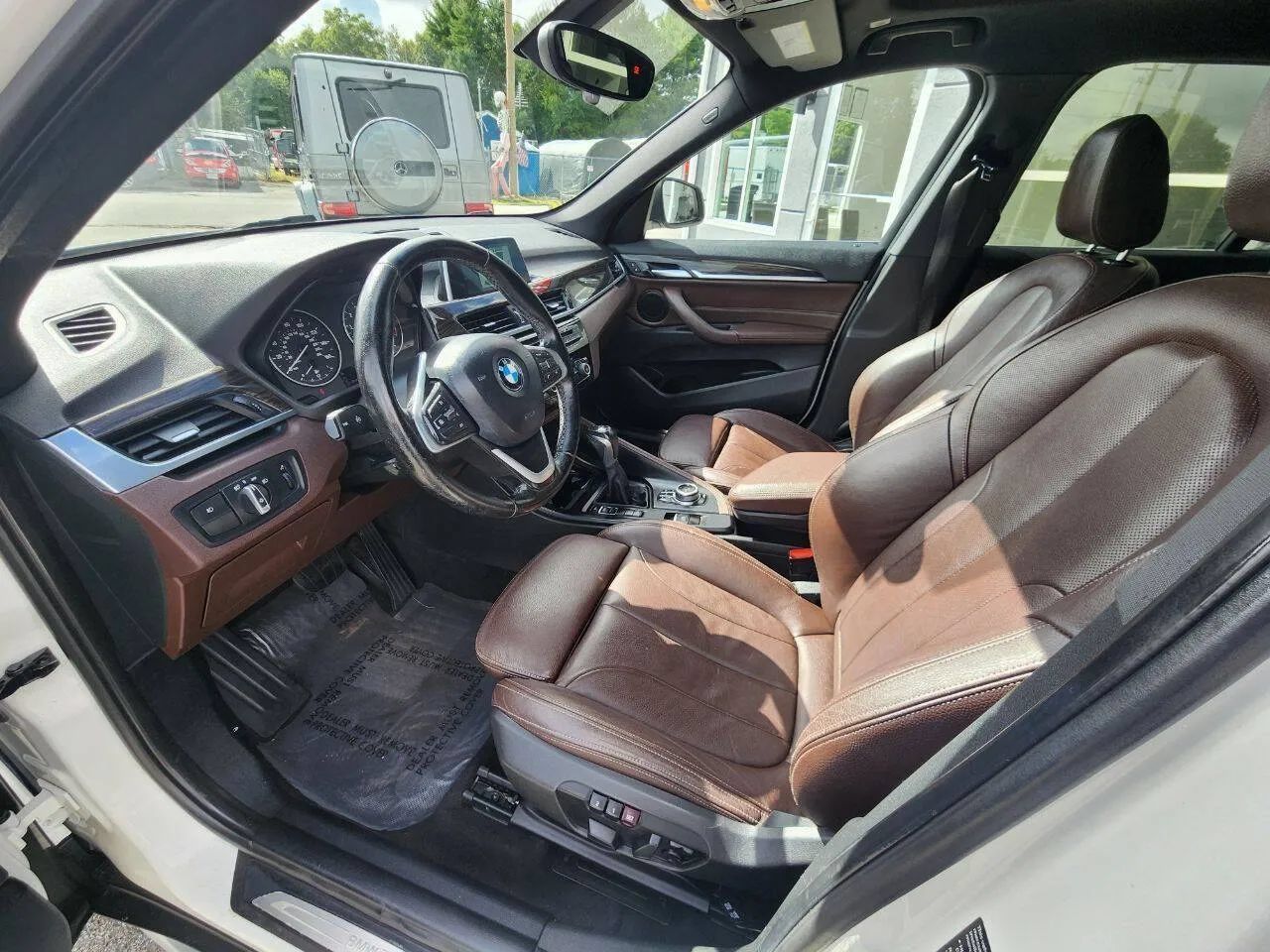 Used 2018 BMW X1 xDrive28i AWD/4WD image 9