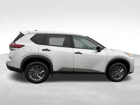 Used 2024 Nissan Rogue S AWD/4WD image 54
