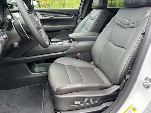 New 2025 Cadillac XT5 Sportv w/ Technology Package image 19