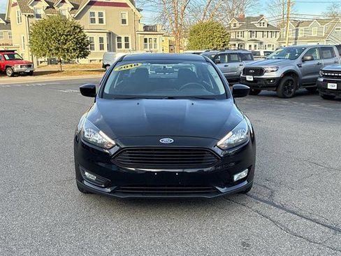 Certified 2018 Ford Focus SE w/ SE Appearance Package image 2