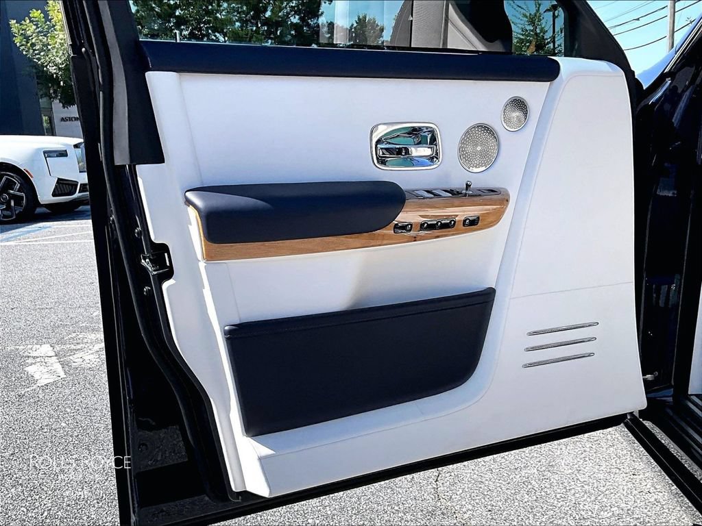Certified 2026 Rolls-Royce Phantom Sedan RWD image 21
