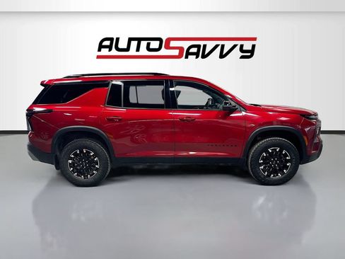 Used 2024 Chevrolet Traverse Z71 w/ Enhanced Driving Package AWD/4WD image 8