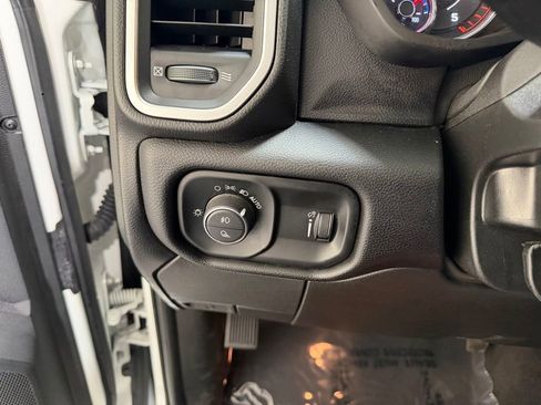 Used 2024 RAM 2500 Big Horn AWD/4WD image 17