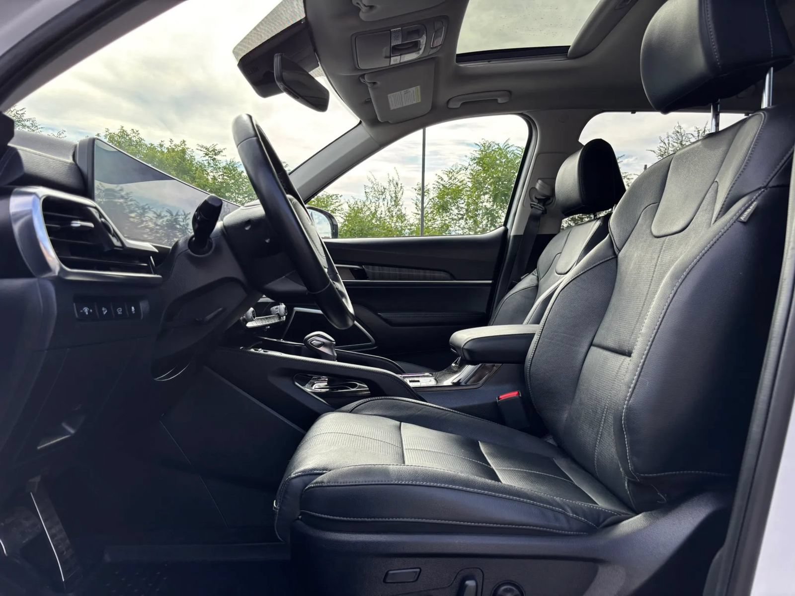 Used 2025 Kia Telluride SX AWD/4WD image 10
