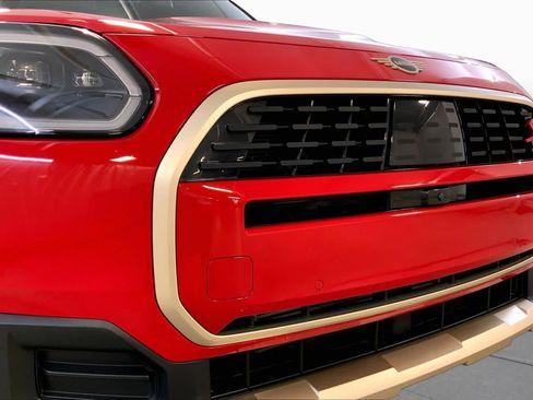 Used 2025 MINI Cooper Countryman S w/ Comfort Package Max AWD/4WD image 32