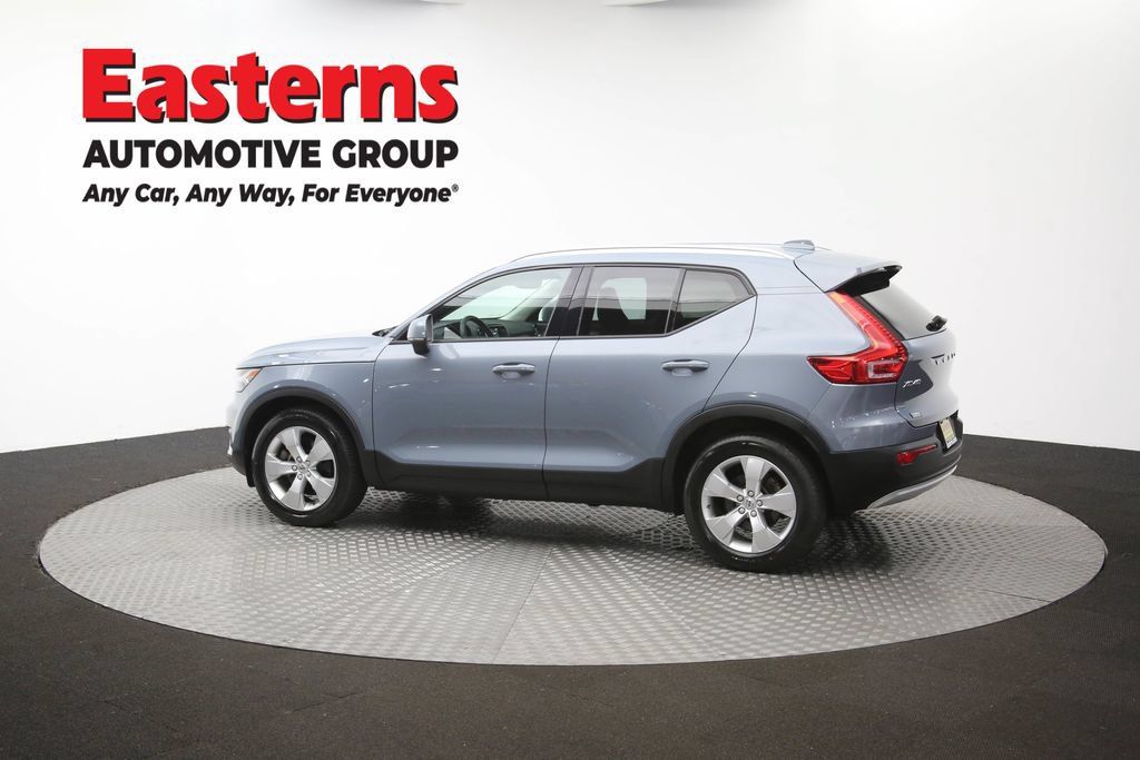 Used 2021 Volvo XC40 T4 Momentum FWD image 63
