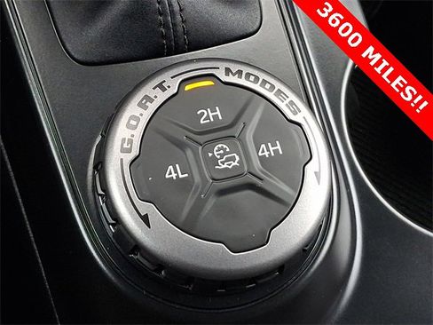 Used 2024 Ford Bronco Outer Banks image 27