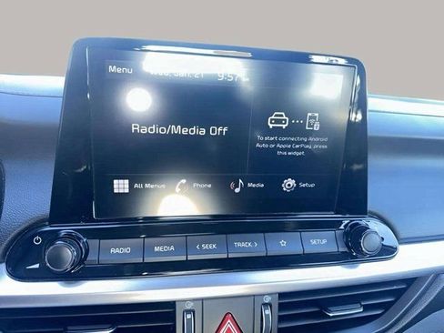 Used 2023 Kia Forte LXS image 11