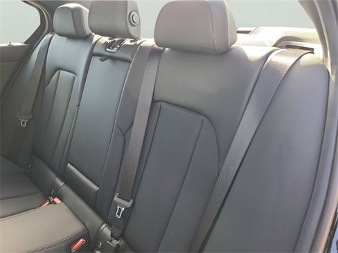 Used 2025 BMW 330i Sedan image 14