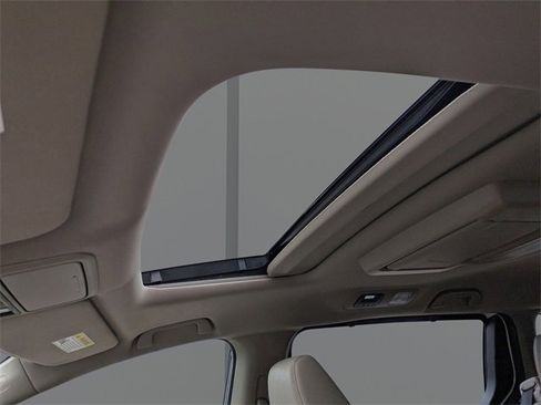 Used 2018 Honda Odyssey Touring image 22