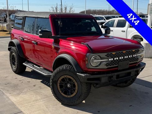 Used 2021 Ford Bronco Badlands image 4