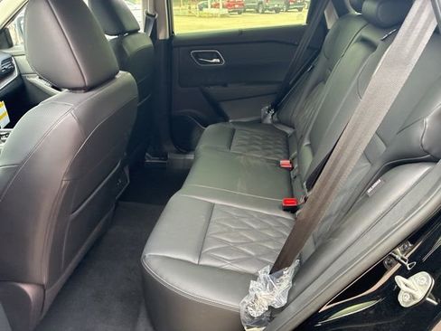 New 2026 Nissan Rogue Platinum AWD/4WD image 15