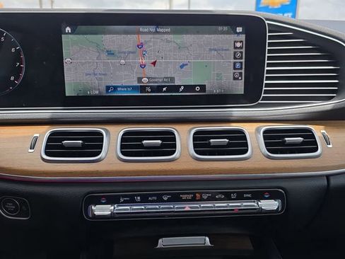 Used 2021 Mercedes-Benz GLE 350 4MATIC image 24