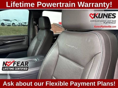 Used 2021 GMC Yukon Denali w/ Denali Premium Package AWD/4WD image 27