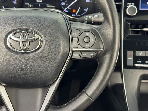 Used 2019 Toyota Avalon XLE w/ Moonroof Package image 21