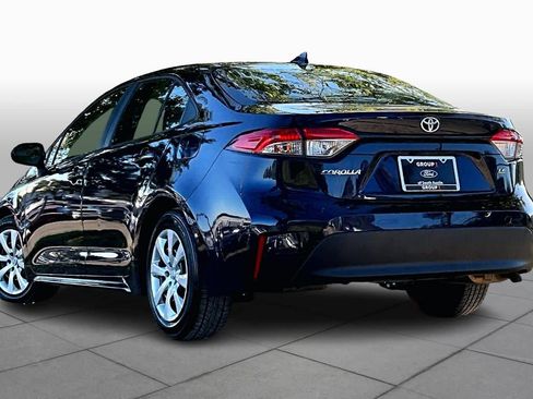 Used 2023 Toyota Corolla LE image 12