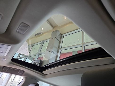 Used 2023 Lexus ES 250 w/ Premium Package image 16