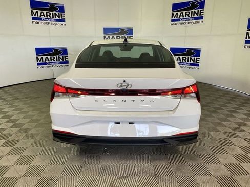 Used 2023 Hyundai Elantra SEL w/ Convenience Package image 17