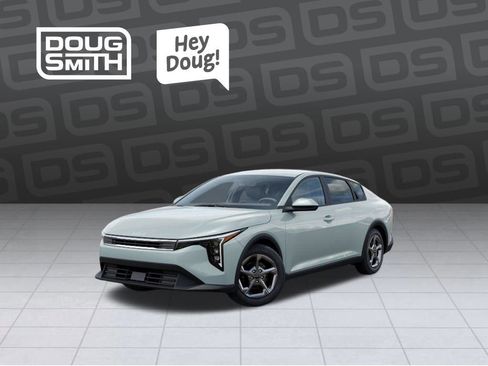 New 2026 Kia K4 LXS image 1