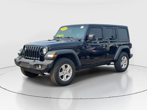 Used 2022 Jeep Wrangler Unlimited Sport AWD/4WD image 2