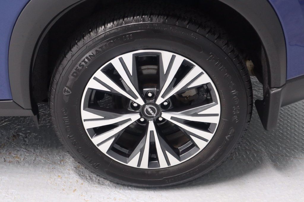 Certified 2023 Nissan Rogue SV w/ SV Premium B Package AWD/4WD image 19