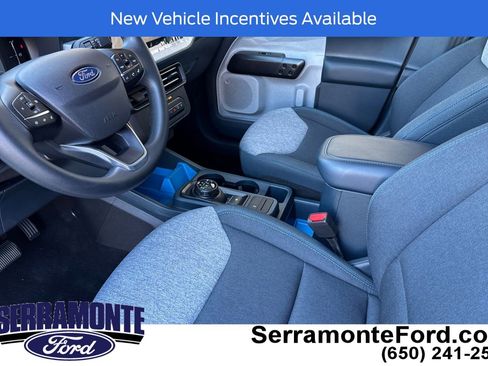Used 2025 Ford Maverick XLT image 11