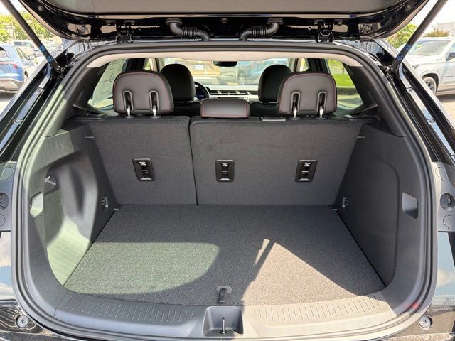 New 2027 Chevrolet Bolt RS w/ Super Cruise Package FWD image 16