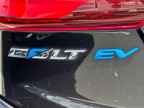 Used 2017 Chevrolet Bolt LT FWD image 47