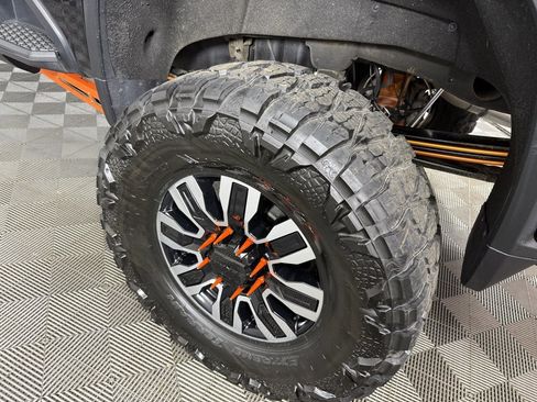 Used 2022 Chevrolet Silverado 2500 LTZ w/ LTZ Plus Package image 16