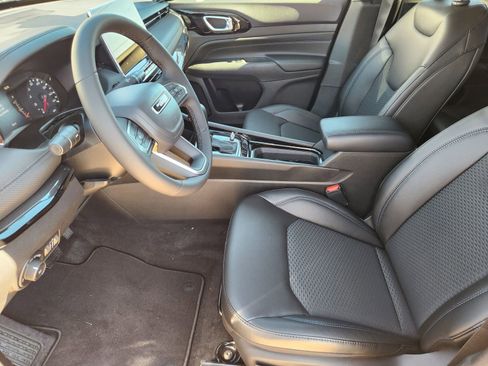 New 2026 Jeep Compass Latitude image 12